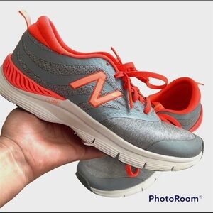 New Balance 715 Sneaker Cross Trainer Shoe Women 9